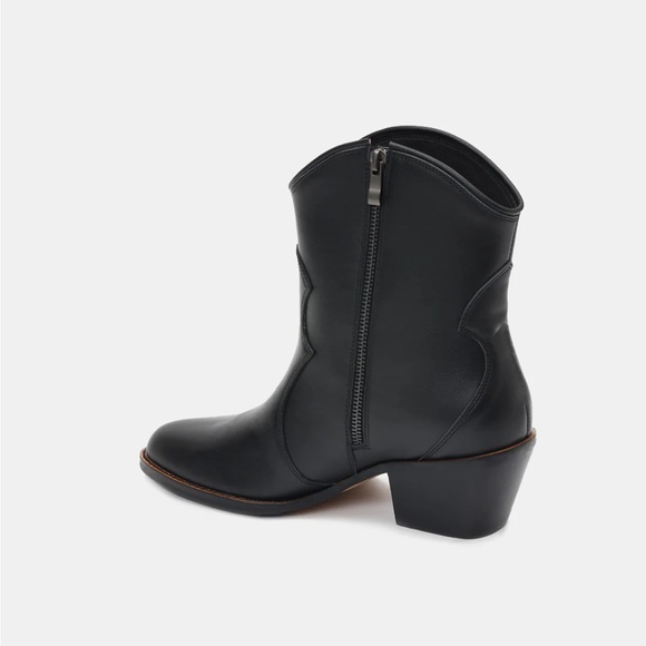 WYDR Studios Jolene Embroidered Western Leather Ankle Boots NIB Size 11WW - Picture 3 of 8